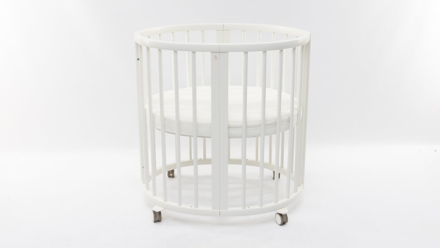 Stokke Sleepi Mini V3 and mattress carousel image